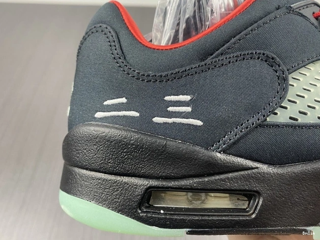 Bmlin 5 Jordan Anthracite Air Retro DM4640-036 0821